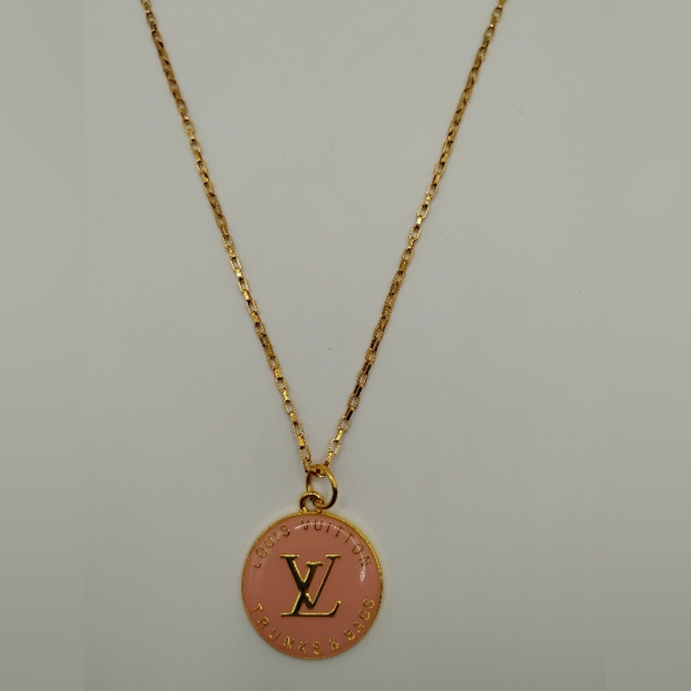 Louis Vuitton Gold &Pink Trunks & Bags AUTHENTIC Stamped On The Charm - Picture 3 of 4